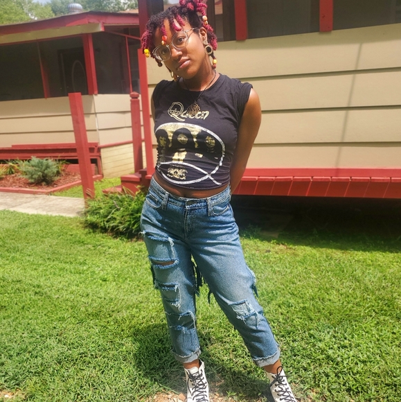 Universal Thread Size 8/29 Hand Ripped Jeans - Picture 7 of 8